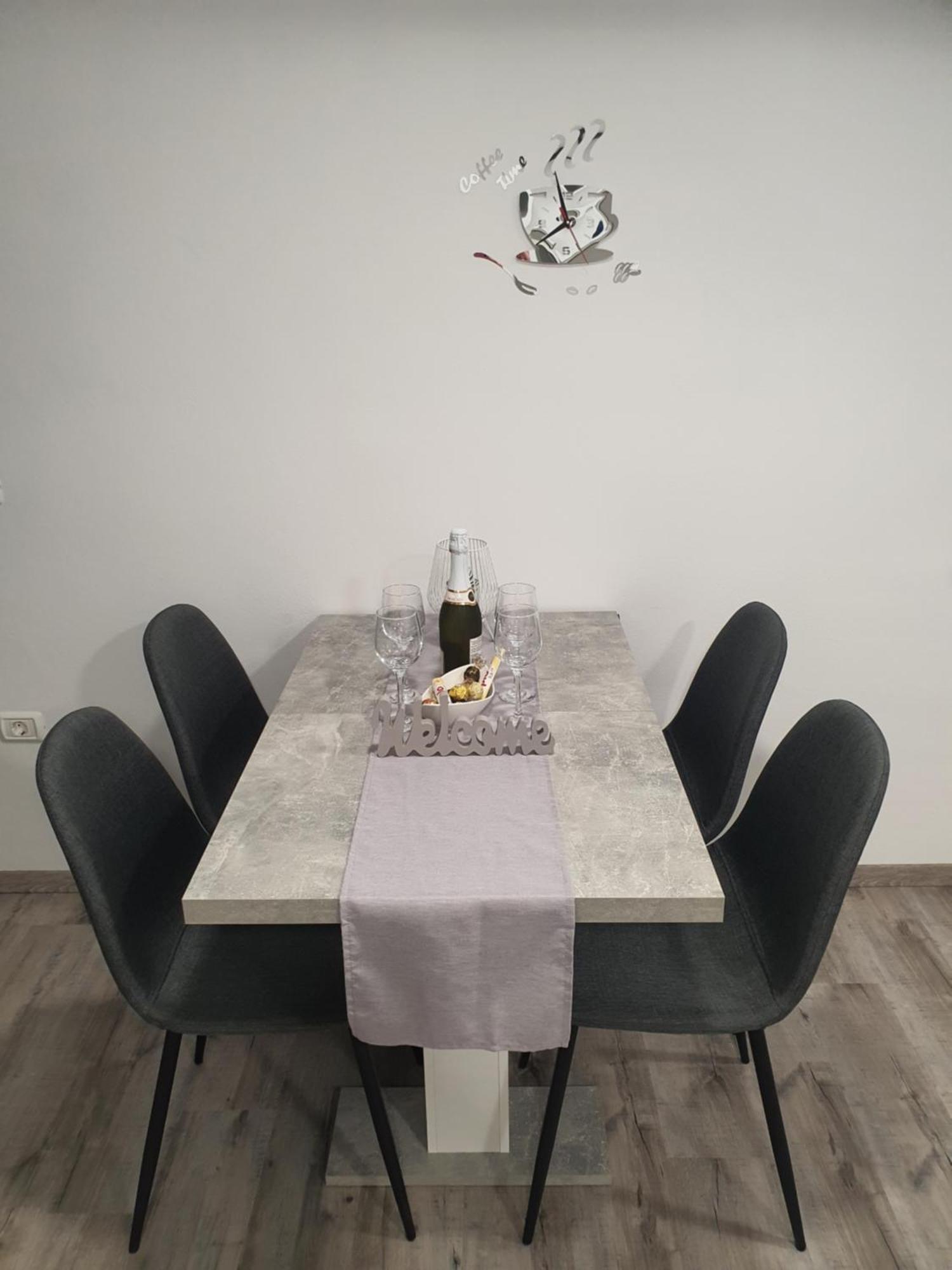 Apartma Vista Baredi อิซอลา ภายนอก รูปภาพ
